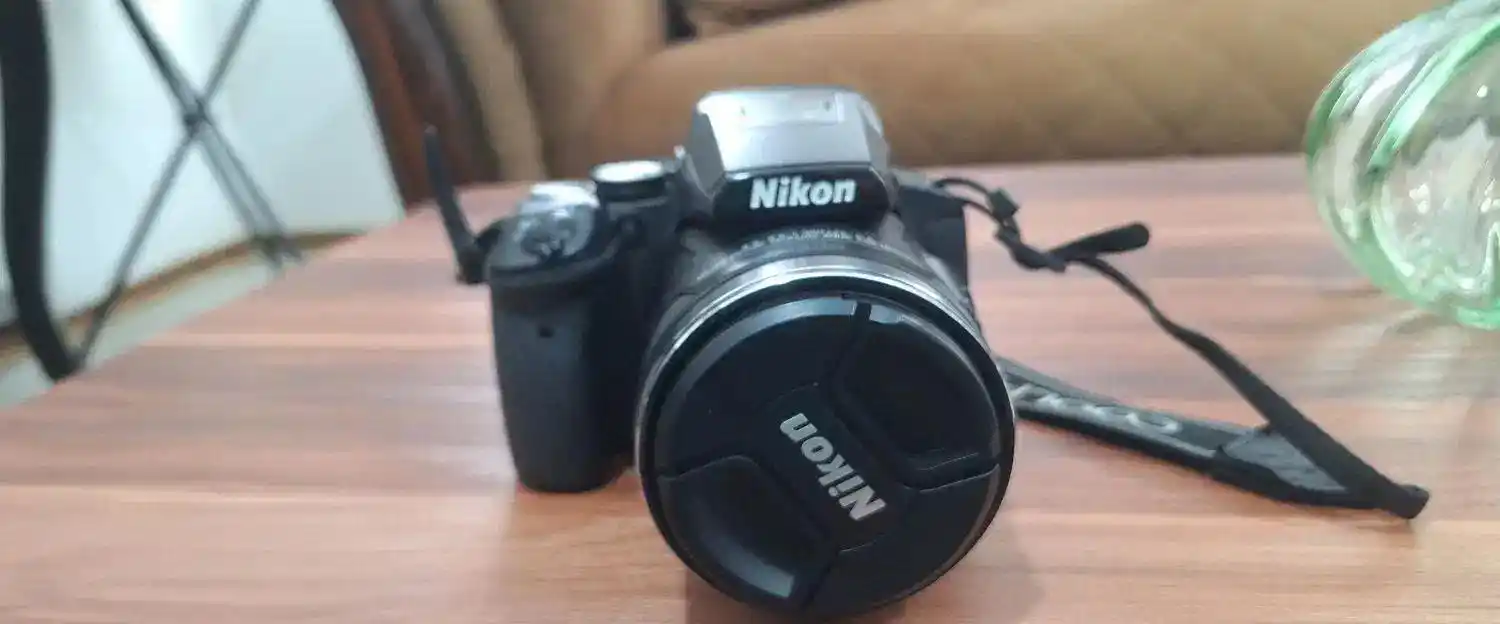نیکون nikon. p900 دست دو