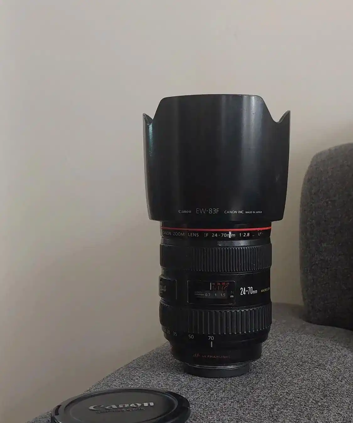 Canon 24 - 70 لنز کانن ۲۴ - ۷۰ دست دو