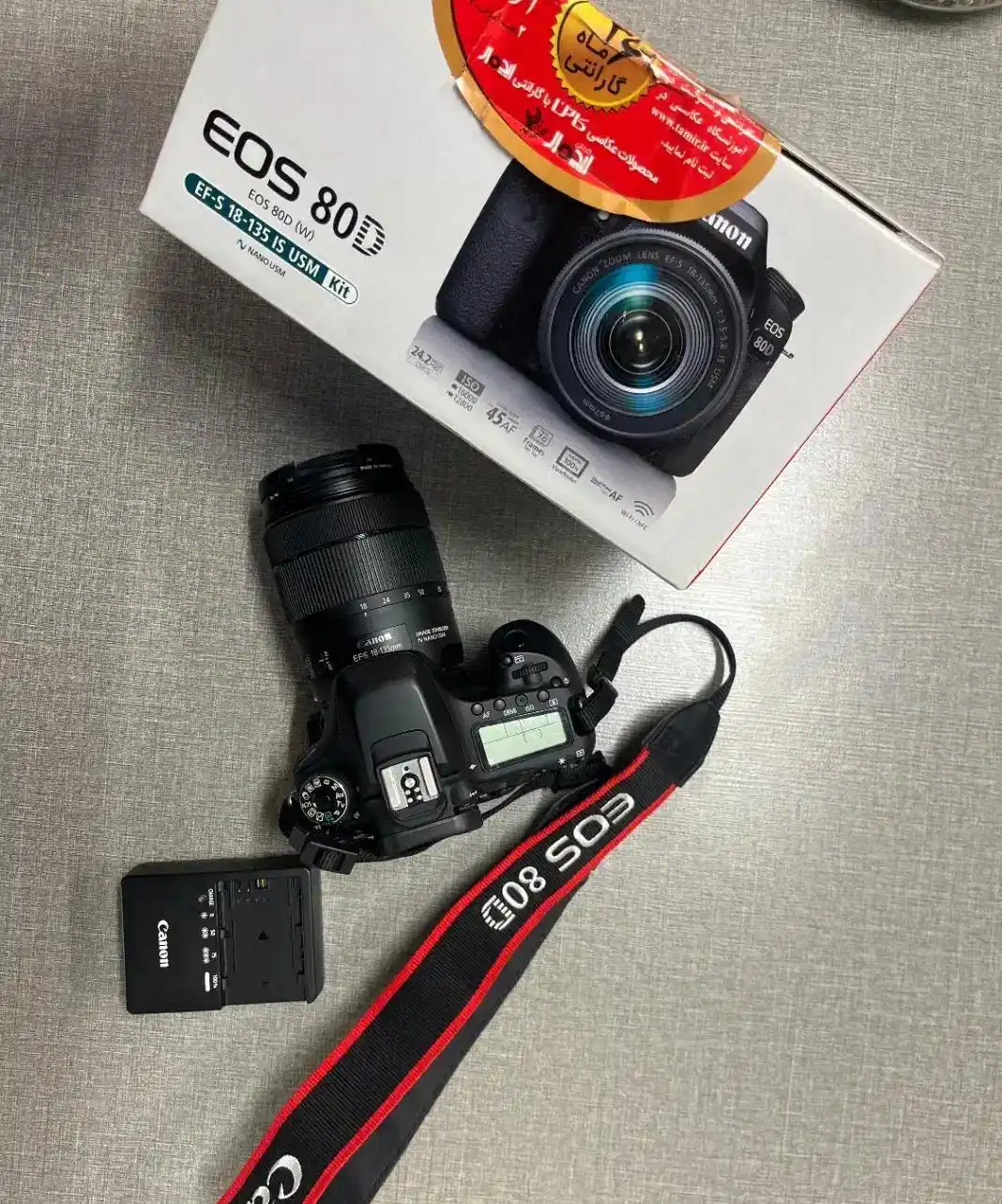 دوربین عکاسی 80D canon درحدنو دست دو