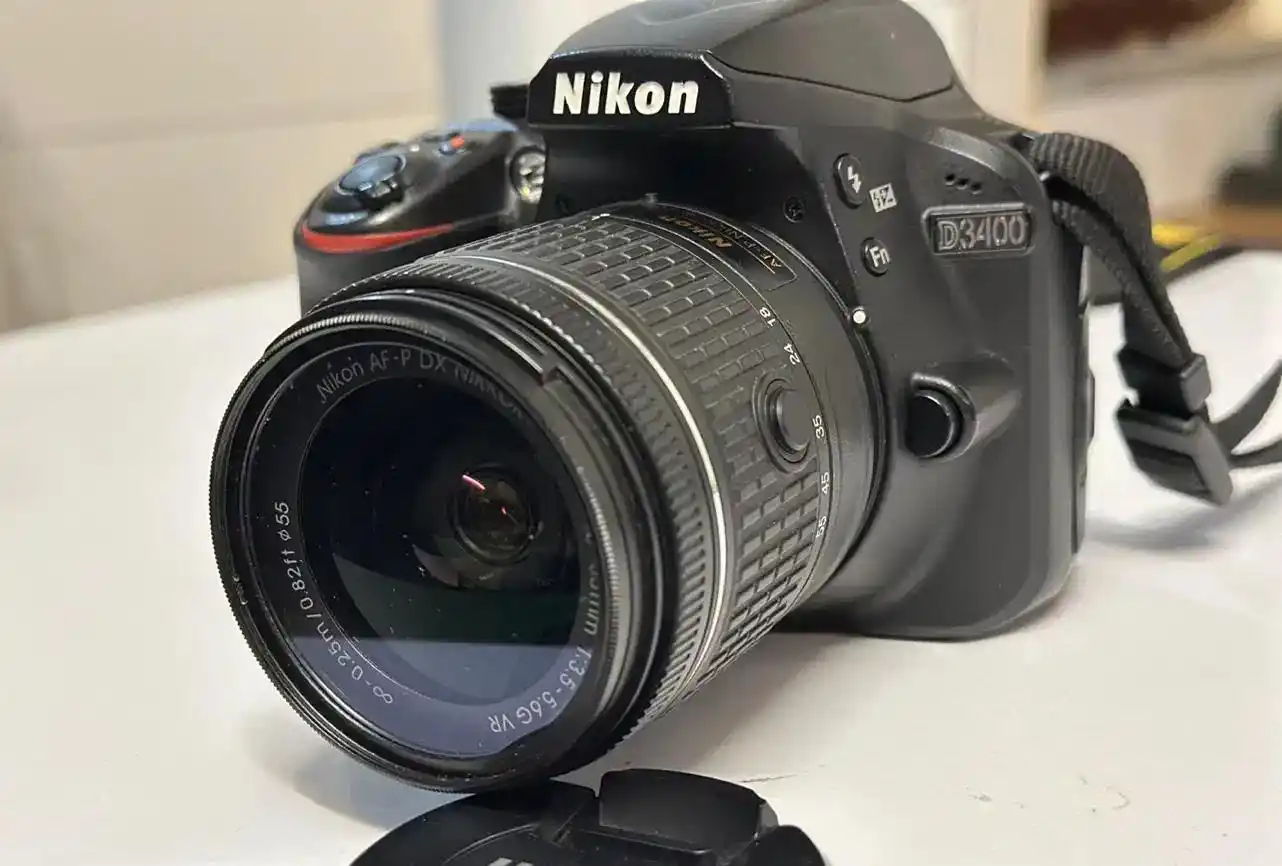 دوربین Nikon D3400 دست دو