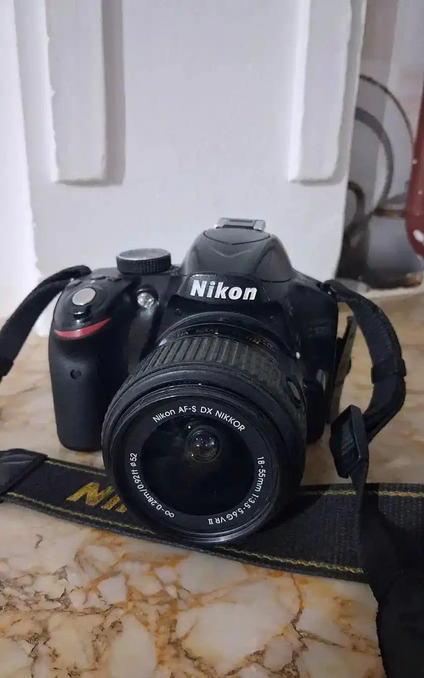 دوربین عکاسی Nikon d3200 دست دو