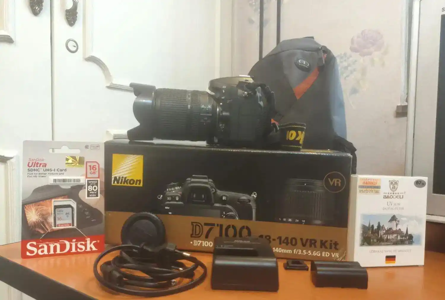 دوربین D7100 نیکون با پک کامل دست دو