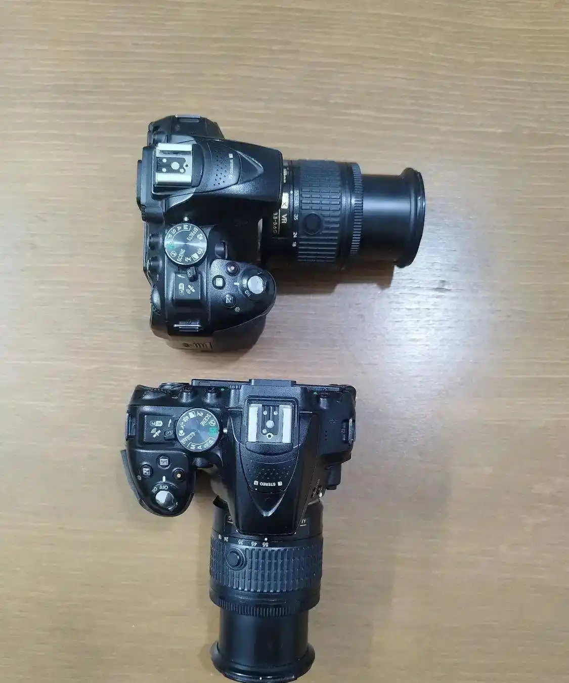 دوربین نیکون ۵۳۰۰   Nikon D5300 دست دو