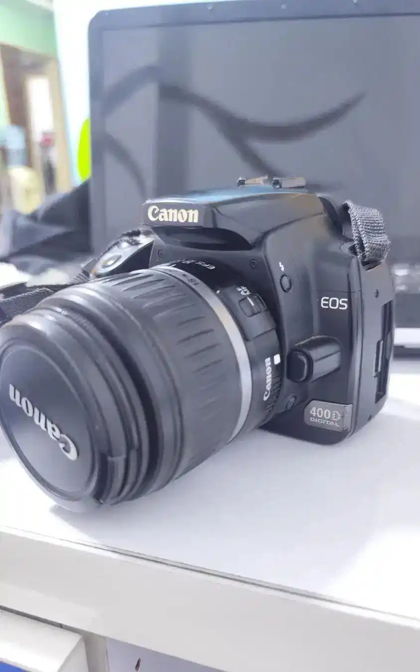 دوربین canon کنون دست دو