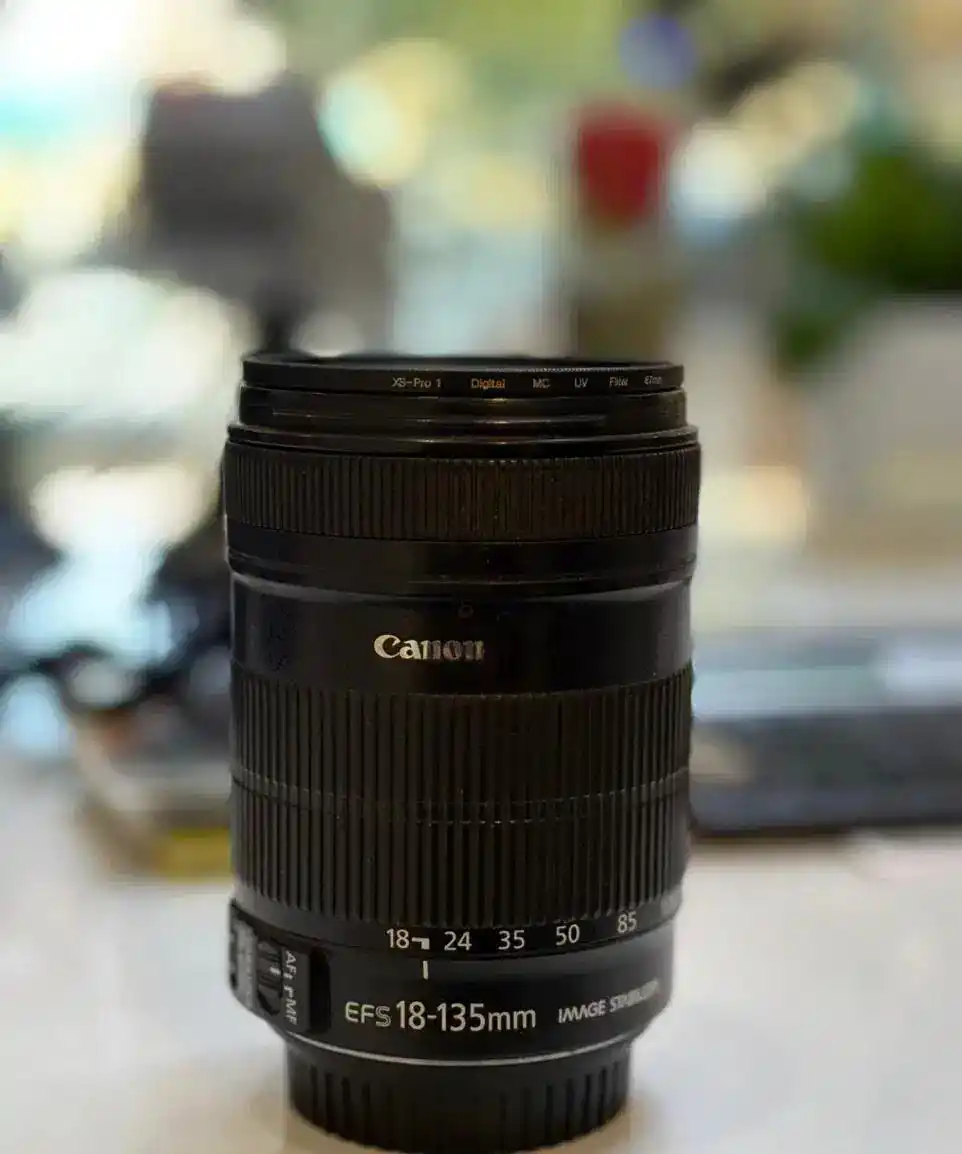 لنز ۱۸-۱۳۵ دست دو