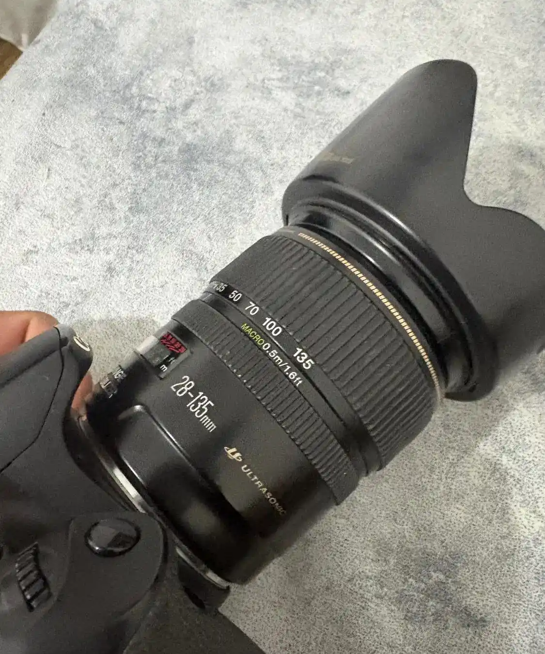 دوربین canon دست دو