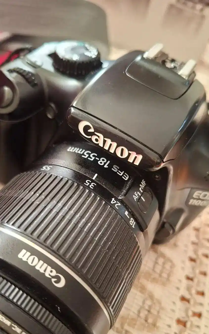 دوربین عکاسی کنون۱۱۰۰EDs با لنز جدا دست دو