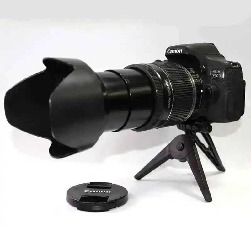 دوربین کنون 750D با لنز 18    200 زیره ۱۰۰۰ شات دست دو