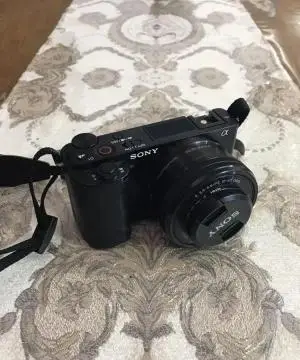 دوربین Sony ZV-E10 دست دوم