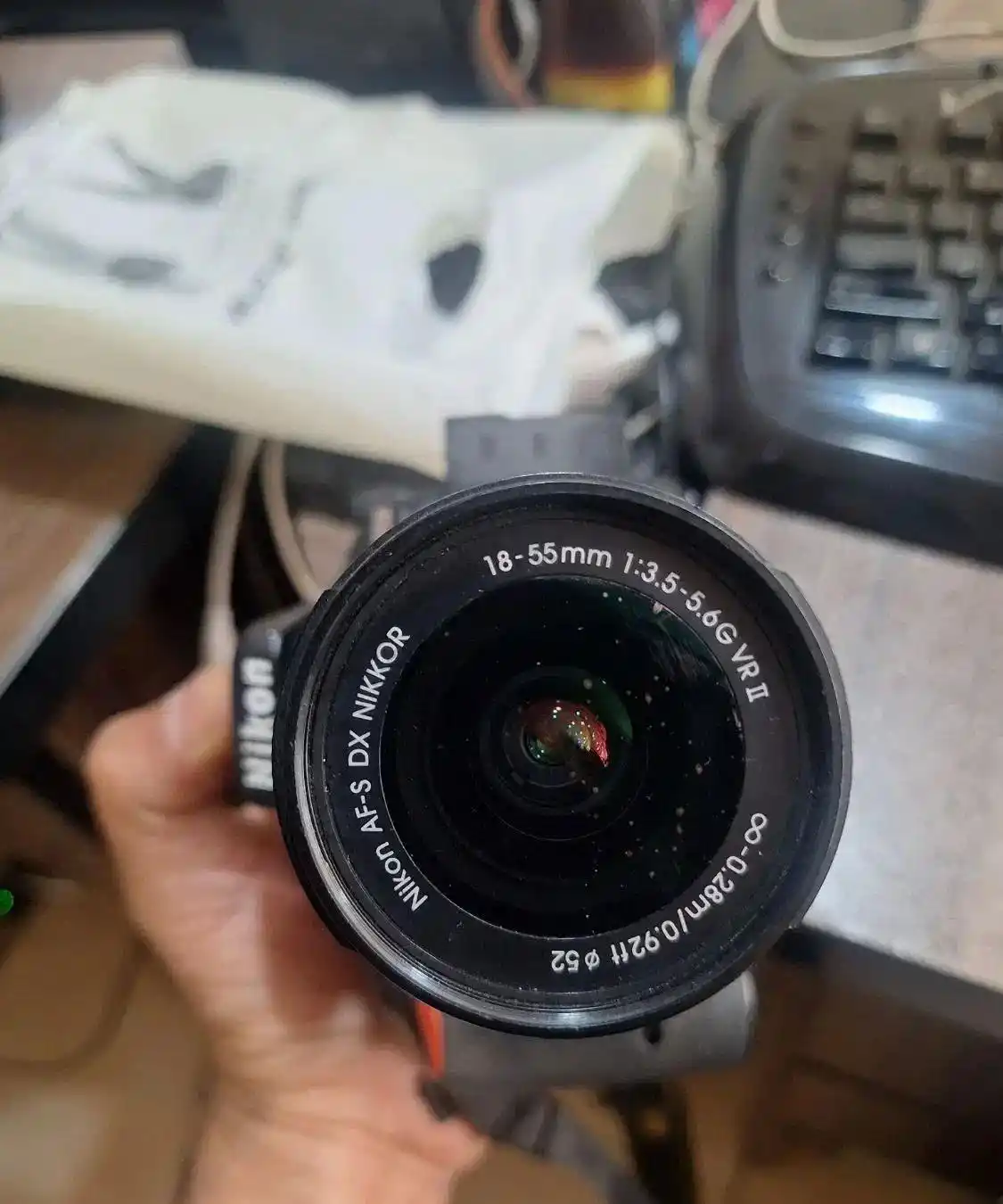 نیکون 5500 با لنز 18 55 دست دو
