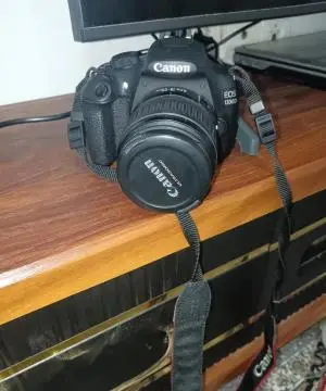 1200D Canon EOS دوربین دست دوم