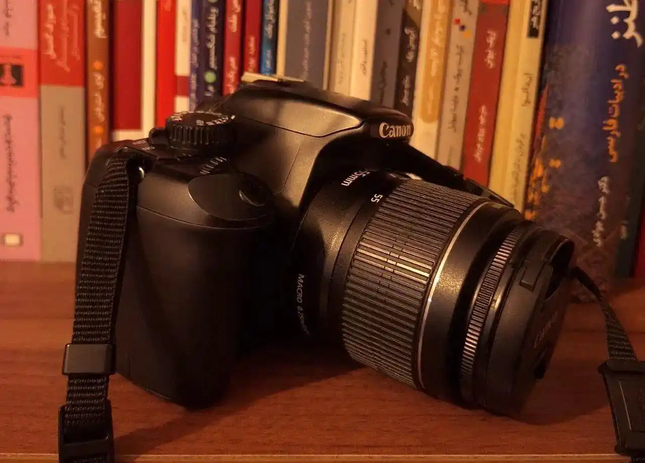 دوربین canon 1100D دست دو