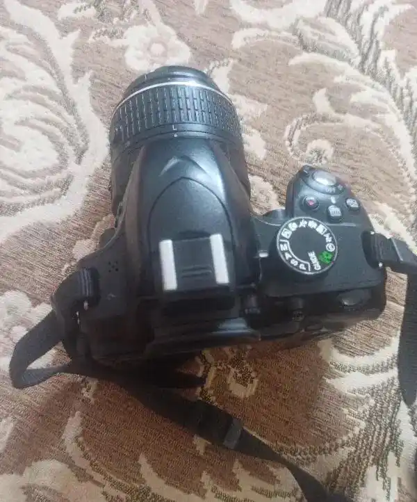 دوربین نیکون D3200 دست دو