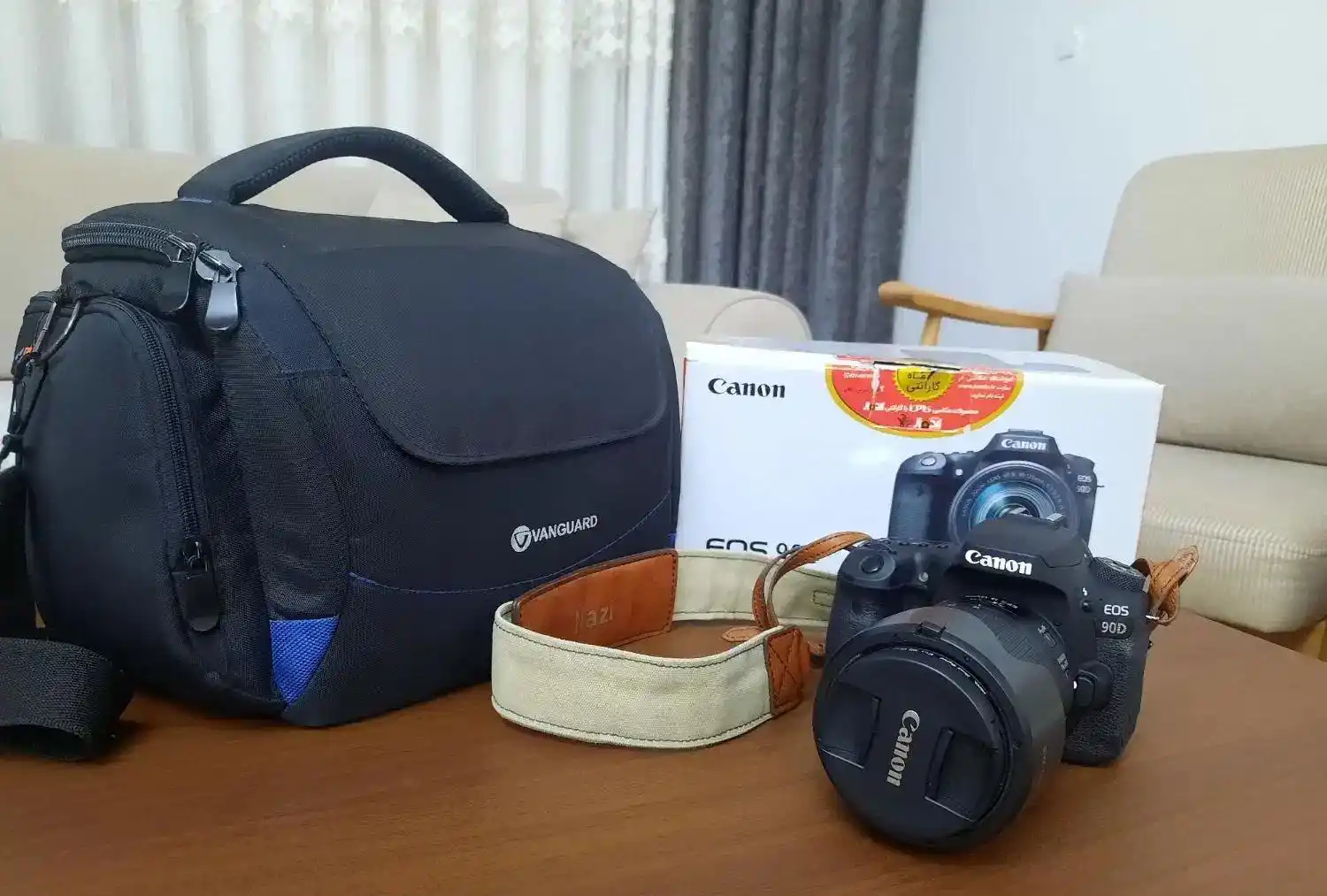 کنون 90d خانگی دست دو