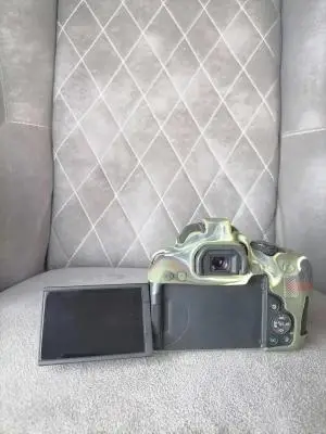 دوربین پیشرفته عکاسی کانن دست دوم