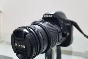 دوربین نیکون ۳۳۰۰ دست دوم