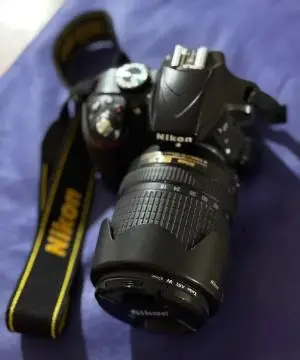 دوربین نیکون ۳۳۰۰ دست دوم