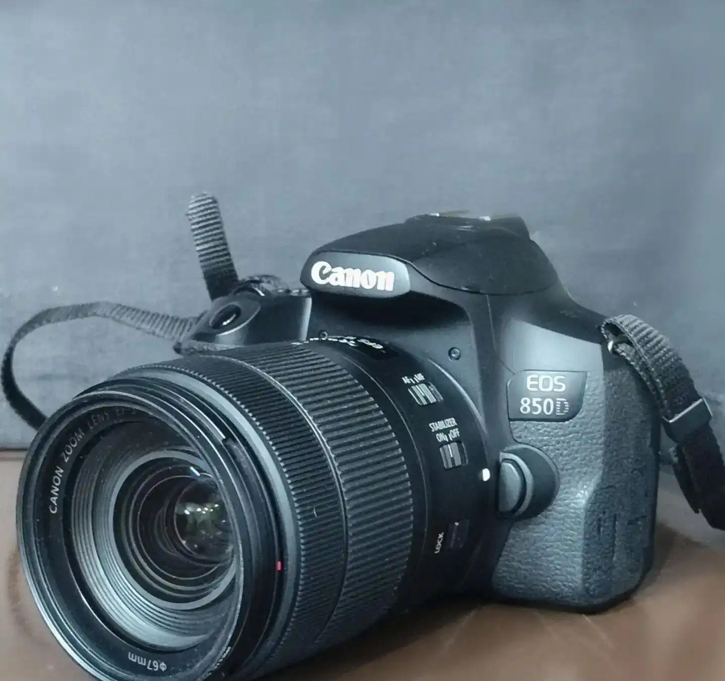 دوربین عکاسی کنون 850d دست دو