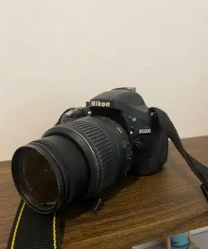 دوربین  مدل ۵۲۰۰ دست دوم