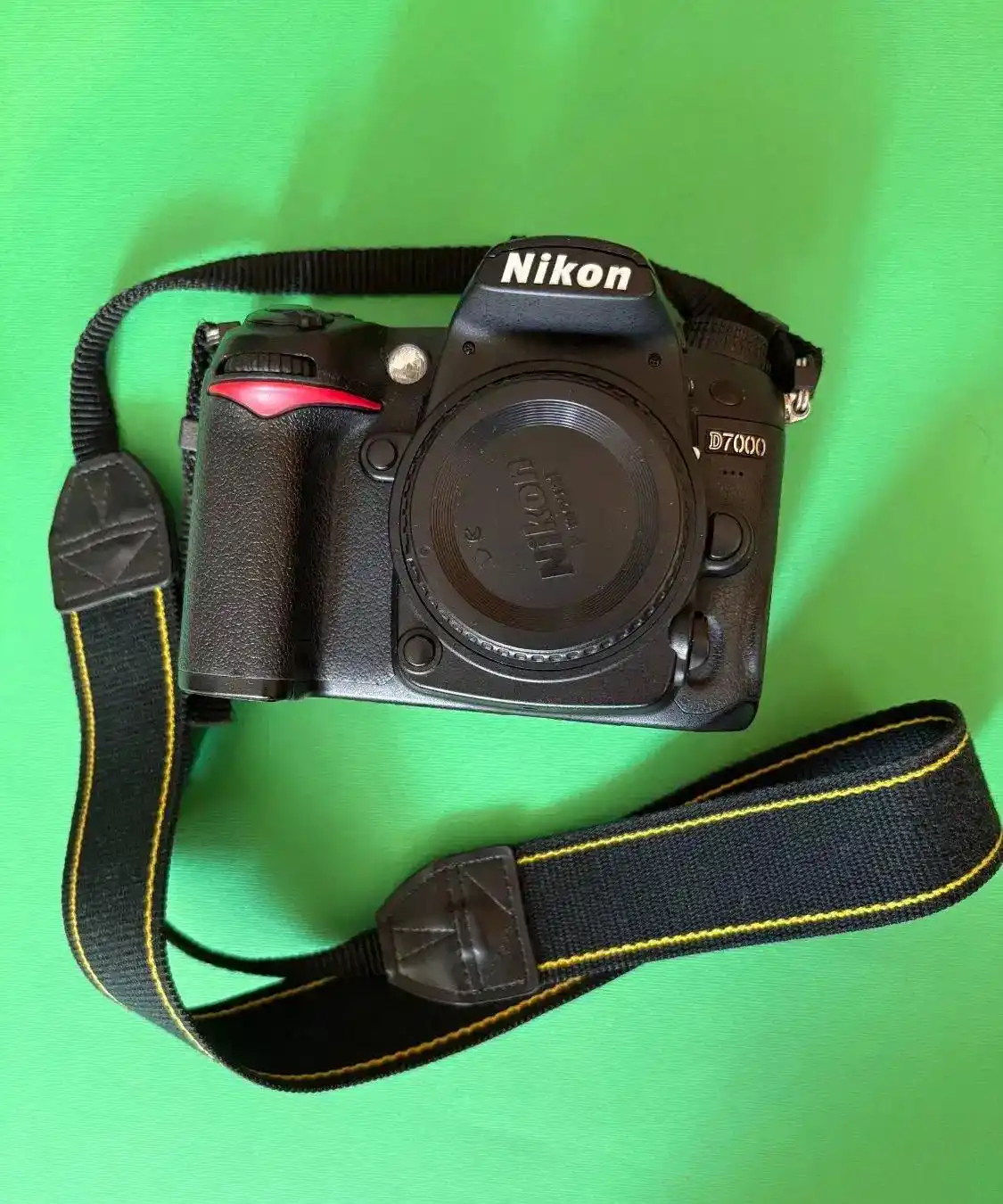 دوربین نیکون D7000 Nikon دست دو