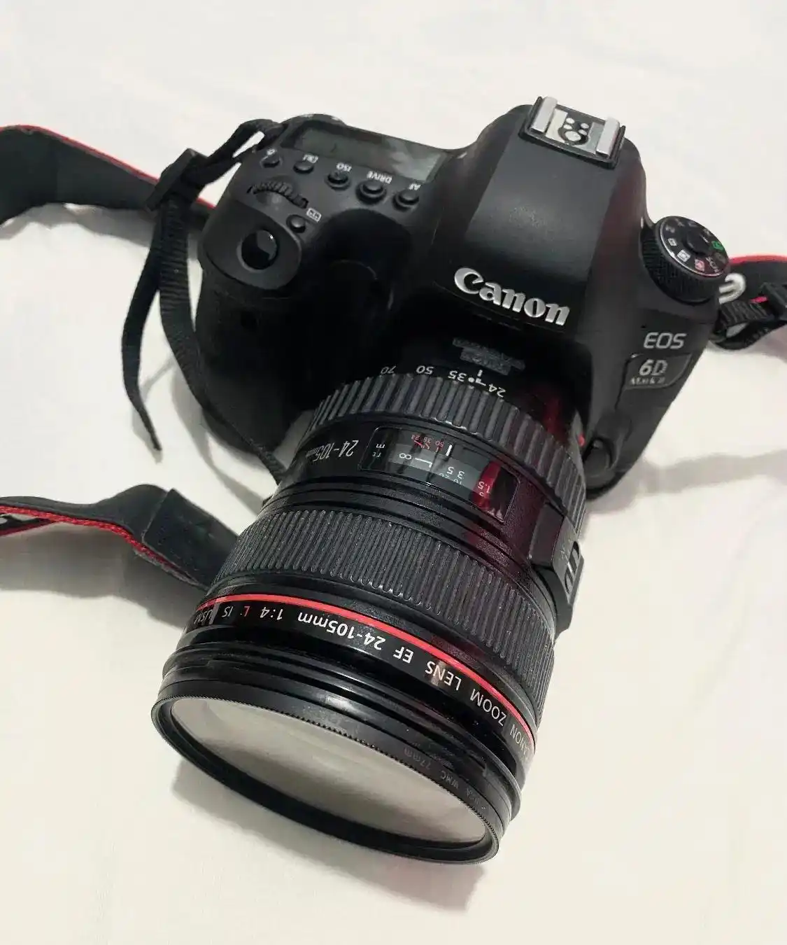 دوربین کانن 6d مارک‌ 2 دست دو