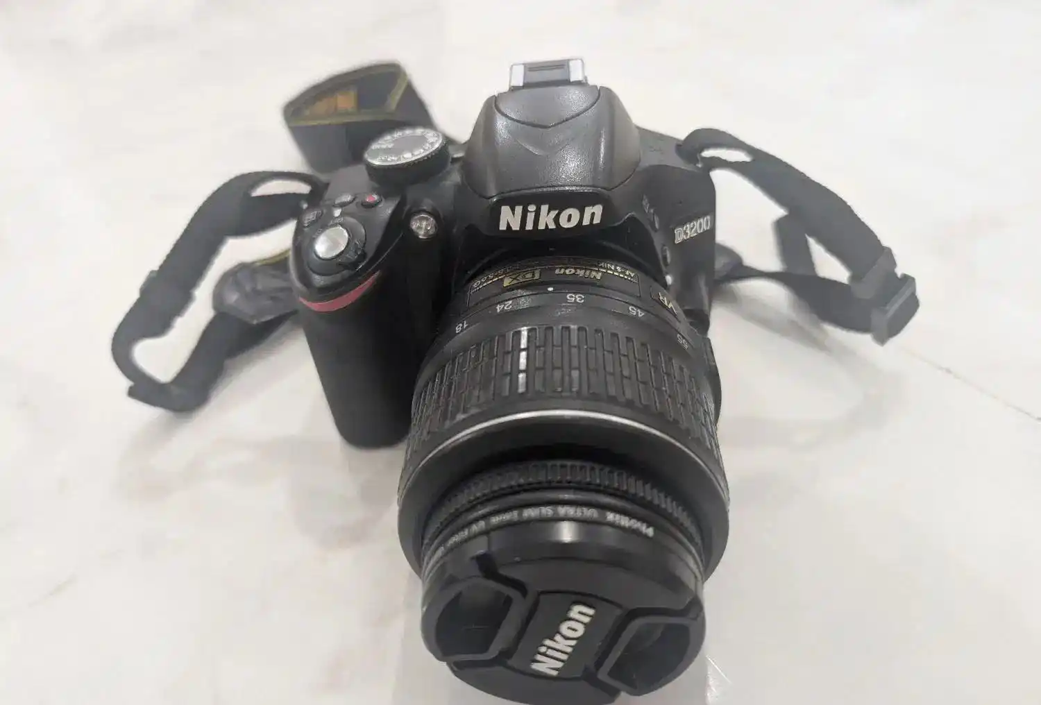 دوربین عکاسی نیکون D3200 دست دو