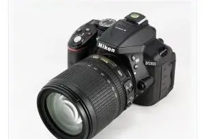 دوربین نیکون D5300 با لنز ثابت ۳۵MMسری G دست دوم