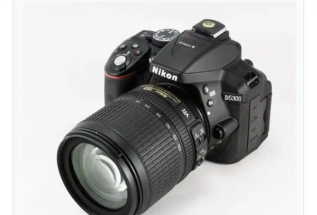 دوربین نیکون d5300 دست دو