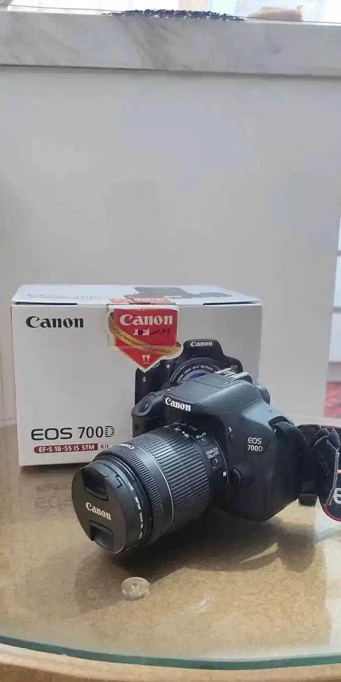 کنون 700D دست دو
