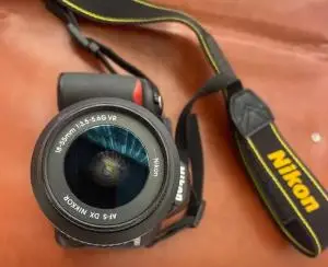 دوربین نیکون D3100درحد دست دوم