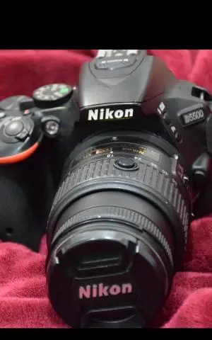 دوربین عکاسی نیکون d5500 در حد نو با جعبه و کیف دست دوم