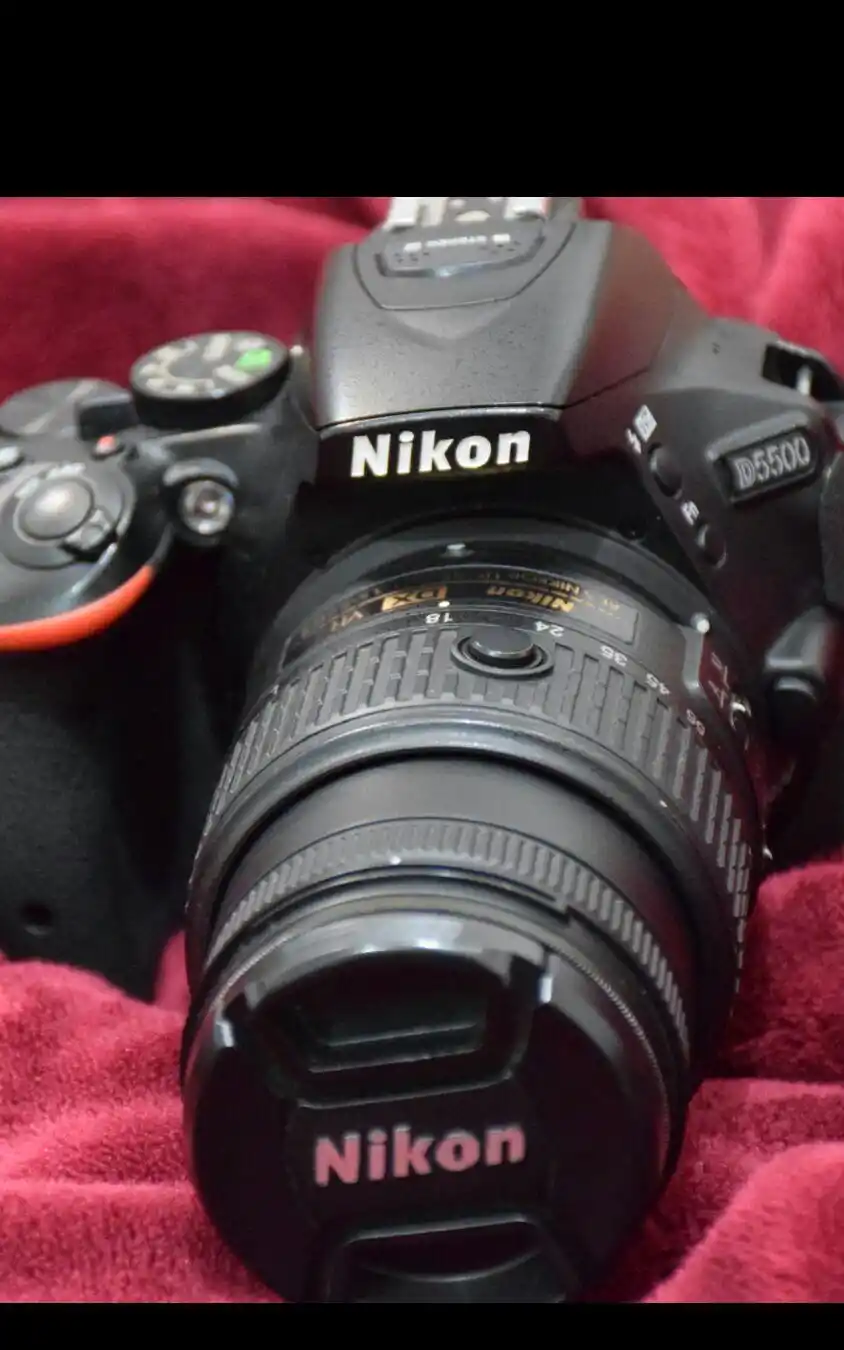 دوربین حرفه ای نیکون D5500 دست دو