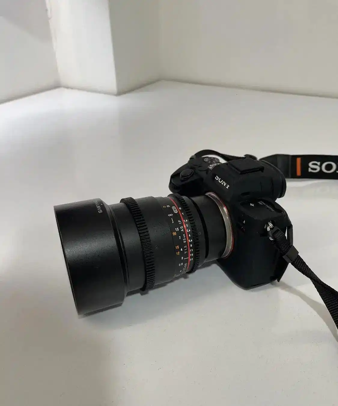 سونی Sony Alpha A7R III - فوق‌العاده تمیز دست دو