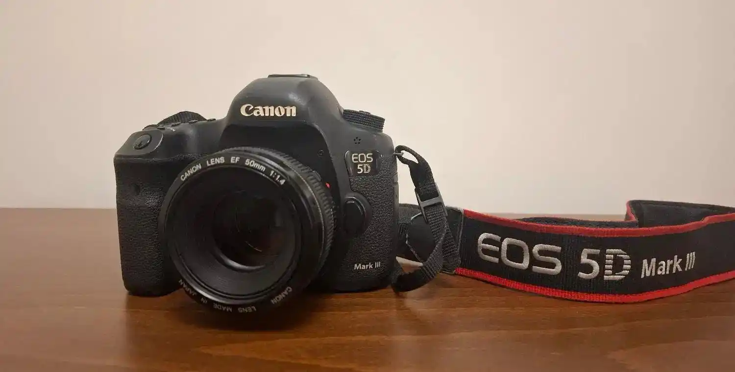 فروش دوربین عکاسی و فیلم برداری FDmark///canon دست دو