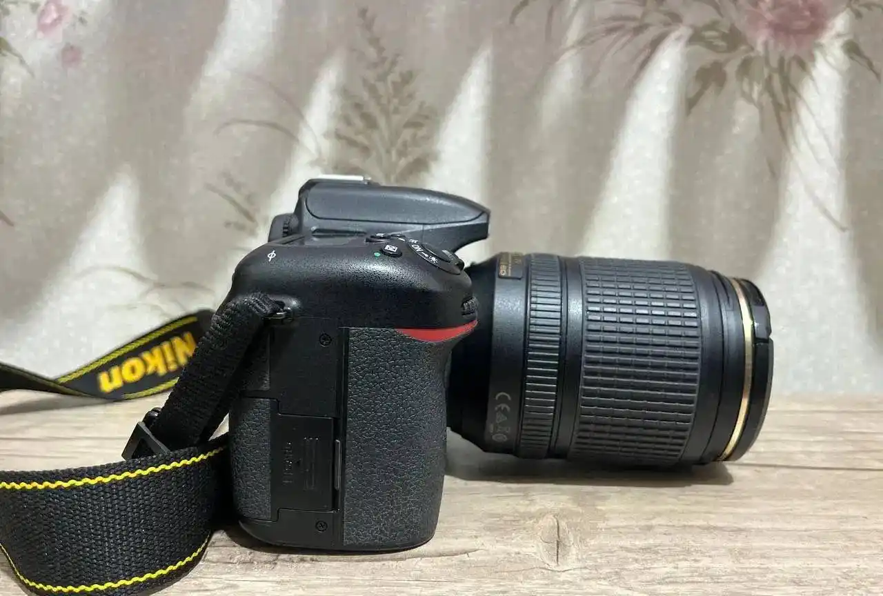 دوربین Nikon D7500 مناسب دانشجوهای عکاسی دست دو