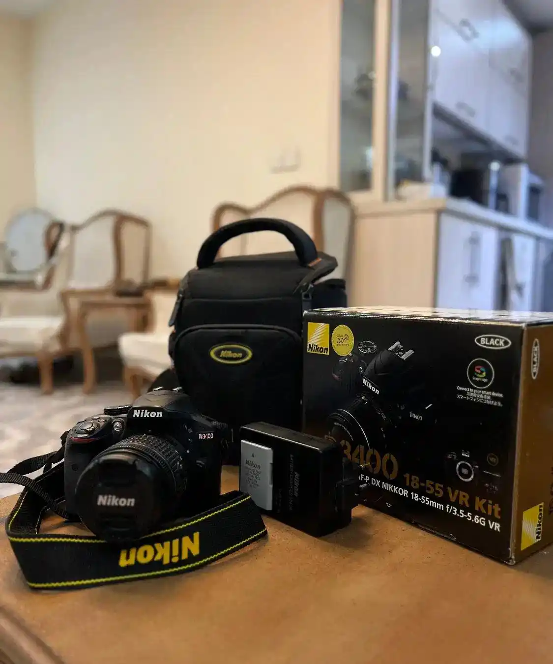 دوربین نیکون D3400 دست دو