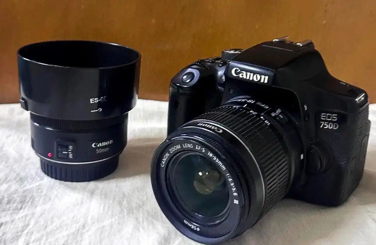 دوربین عکاسی canon750D دست دو