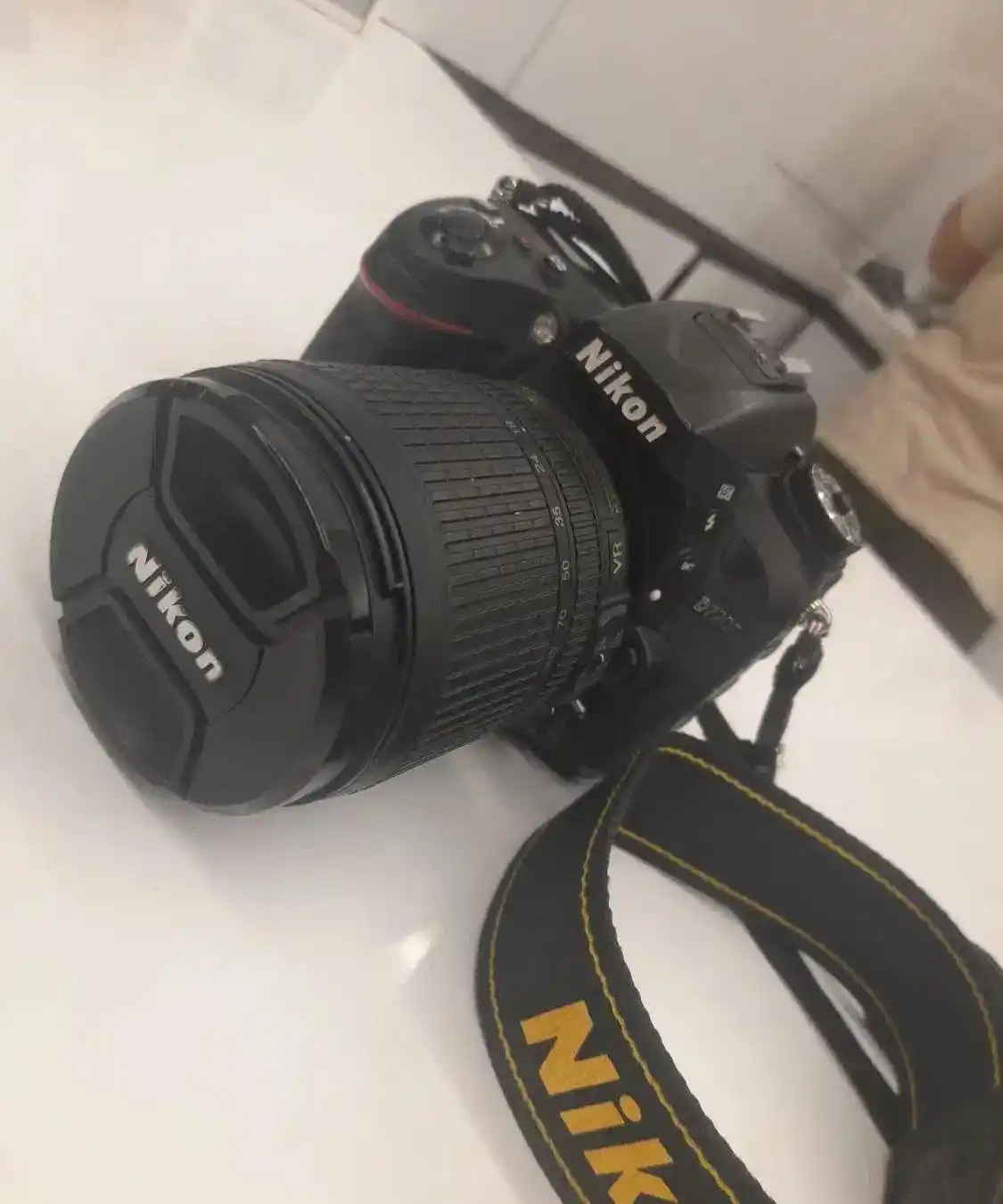 دوربین نیکون D7200 زیر قیمت کل ایران دست دو