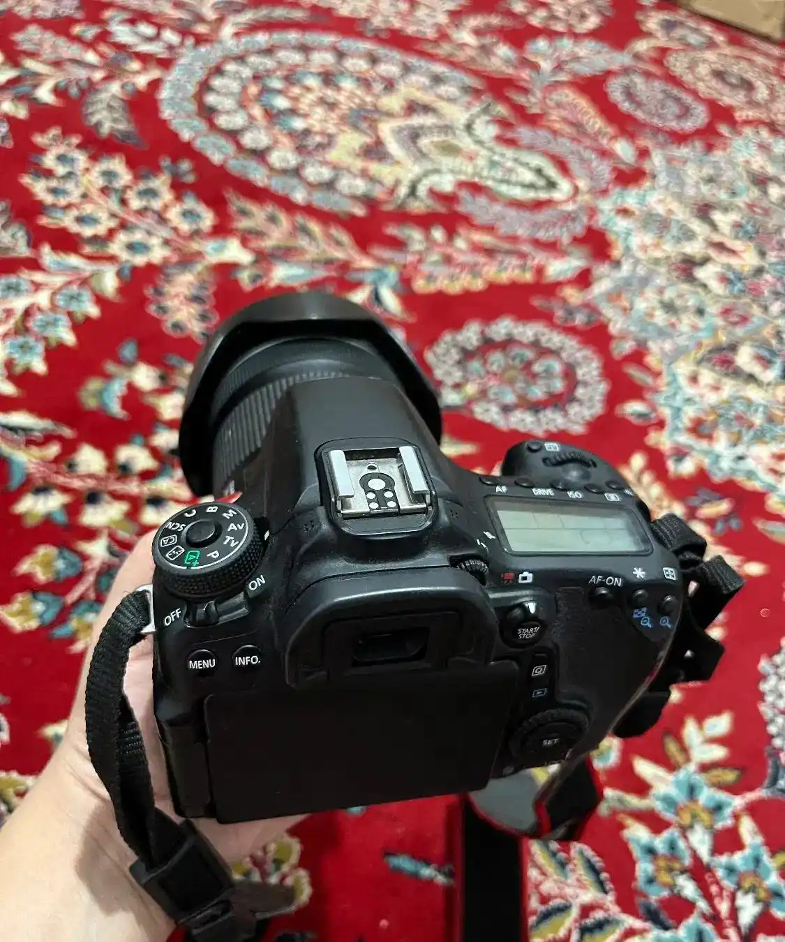 دوربین canon 70D لنز135-18 IS STM دست دو