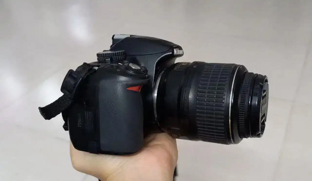 دوربین عکاسی nikon D3100 دست دو