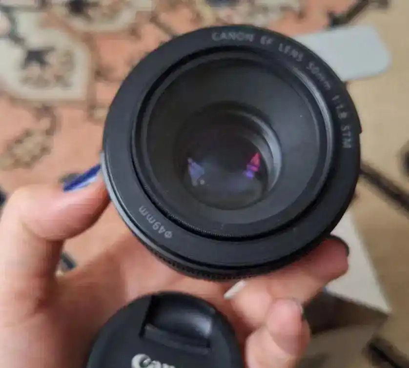 لنز 50mm دست دو