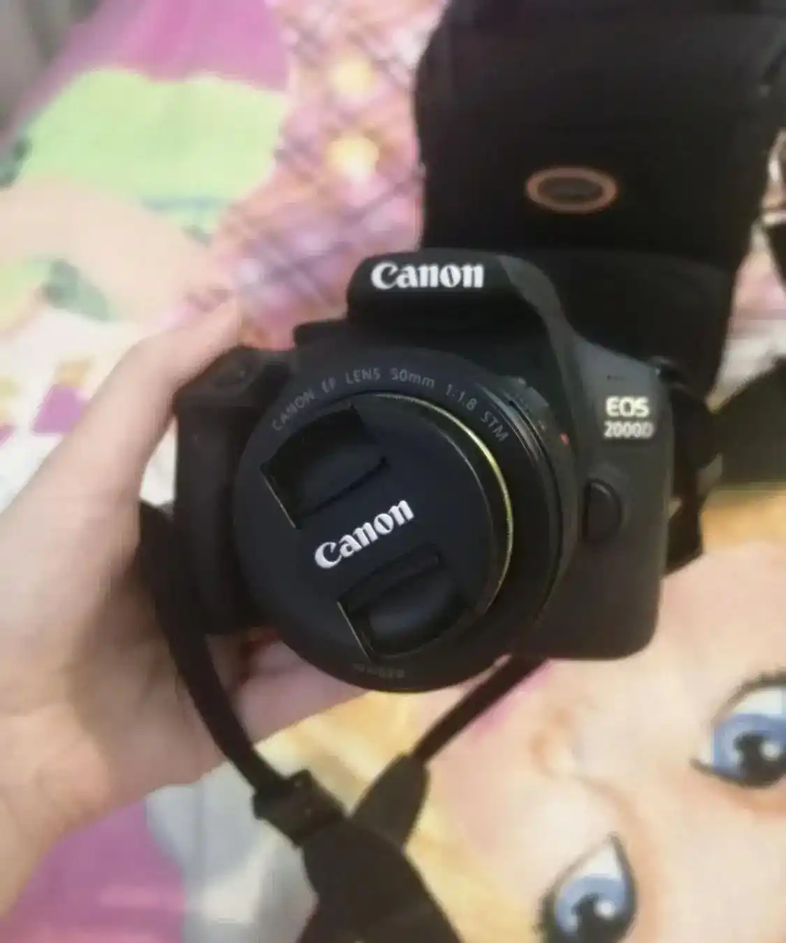 دوربین کنون Eos 2000 با لنز پرتره 50mm دست دو