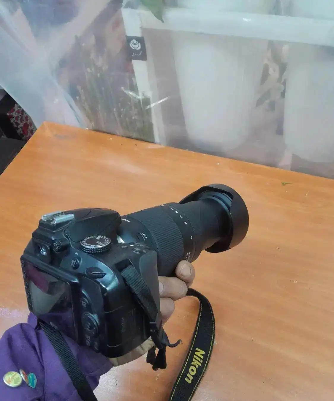 دوربین نیکون d3400 با لنز تامرون دست دو