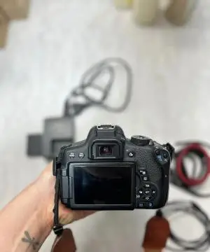 دوربین عکاسی 750d canon دست دوم