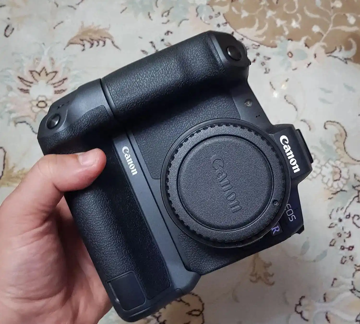 باتری گریپ اورجینال کانن R و کیج SmallRig دست دو