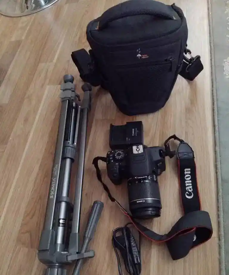 دوربین عکاسی دست دو