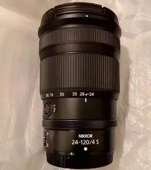 لنز نیکون دست دومNikon AF-S 24-120mm f/3.5-5.6G VR دست دوم