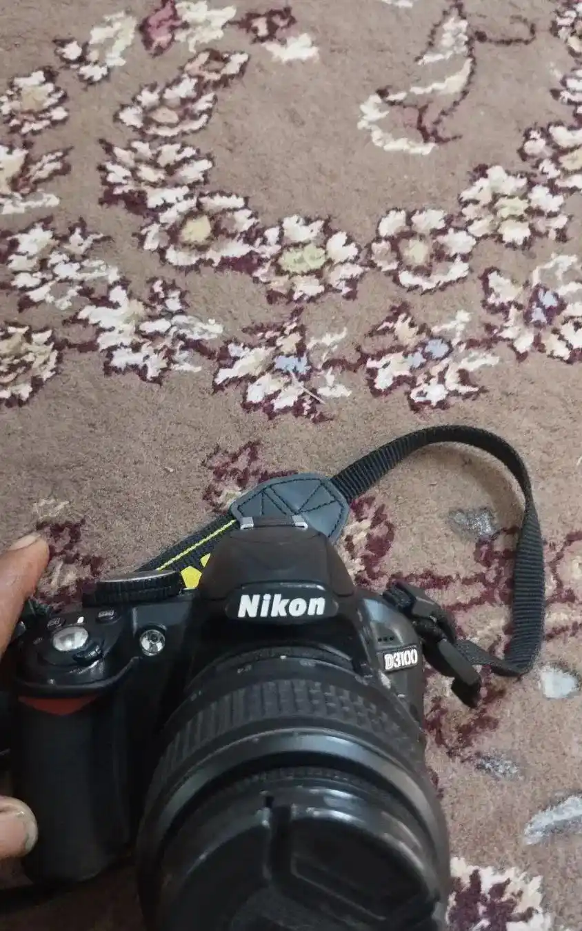 دوربین نیکون دست دو