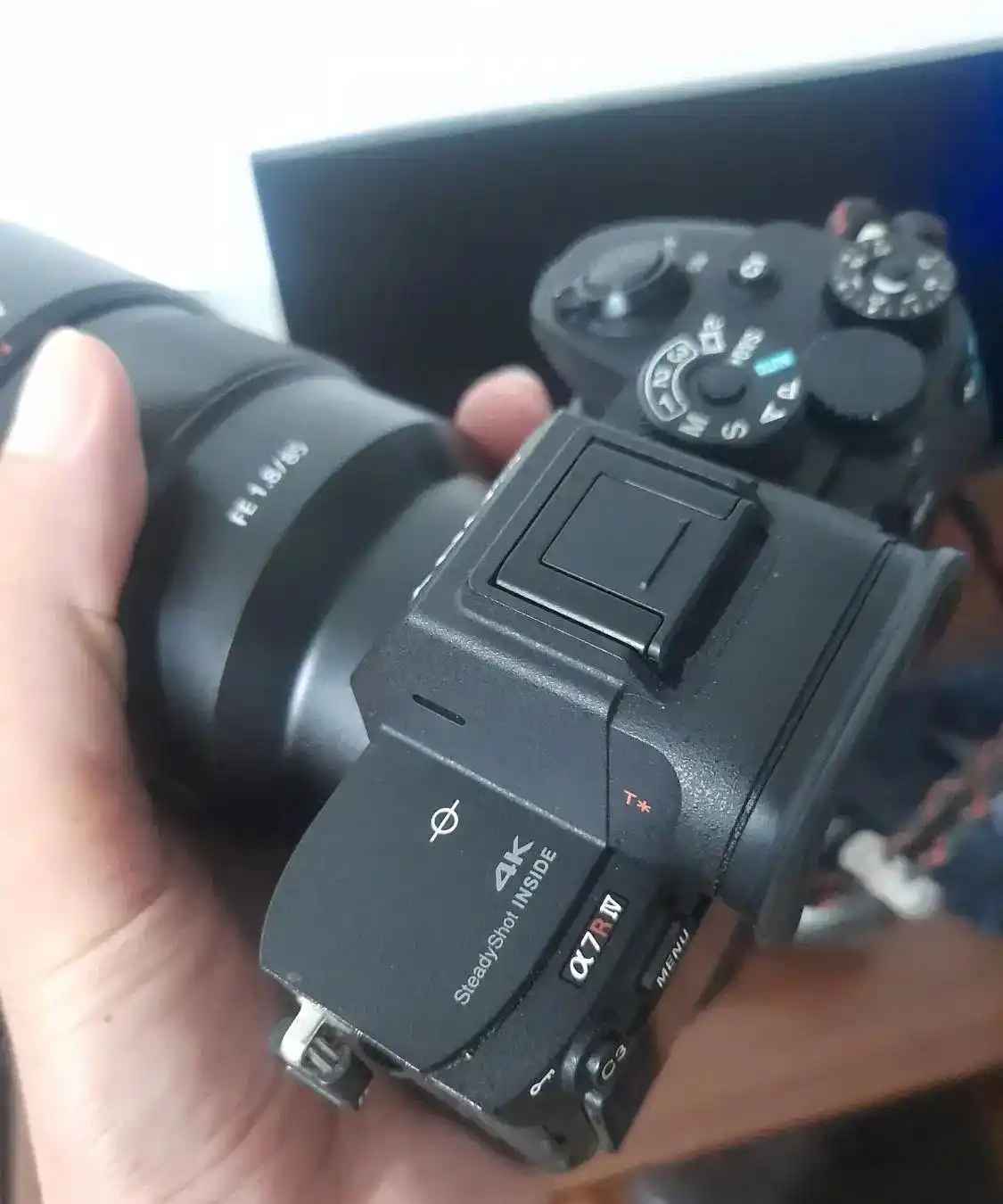 سونی R4 دست دو