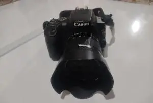 دوربین canon EOS 250D دست دوم